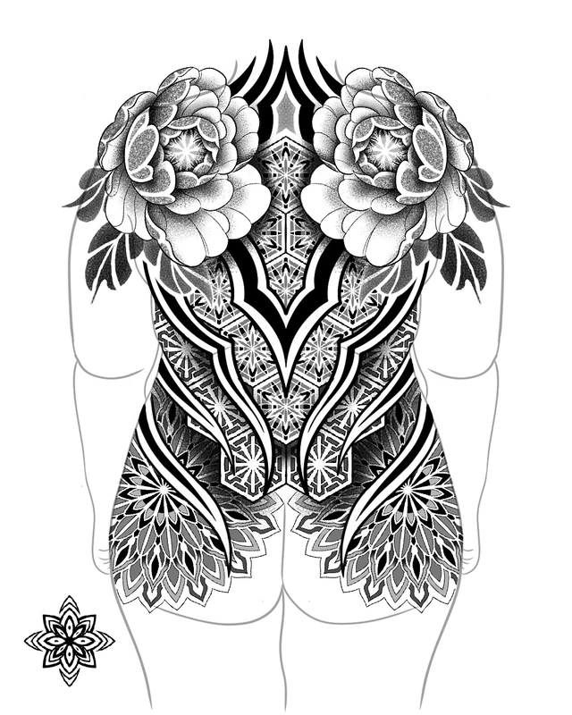 Projeto disponível para costas completas, com duas flores nos ombros, geometria central e mandalas na região inferior.